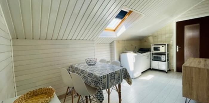 Image 10 sur 12 - Appartement  ·  Location · Aix Les Bains (73100) · 1 pièce · 17m²