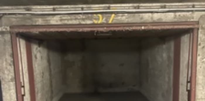 Image 2 sur 3 - Parking/box  ·  Location · Villeurbanne (69100) · 1m²