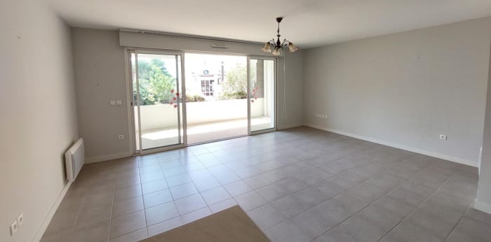 Image 4 sur 11 - Appartement  ·  Location · Vaux Sur Mer (17640) · 2 pièces · 58m²