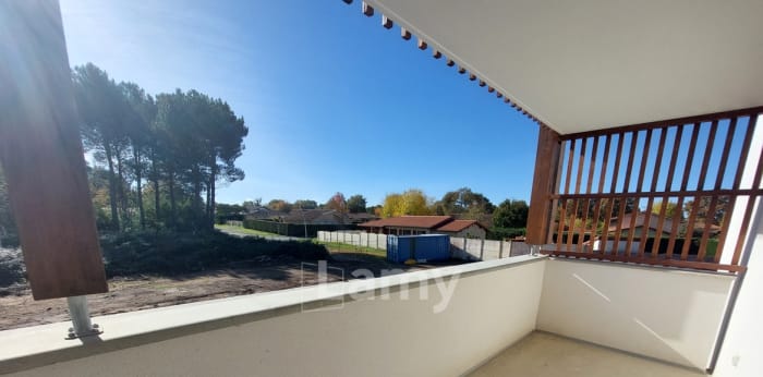 Image 1 sur 11 - Appartement  ·  Location · Mont De Marsan (40000) · 2 pièces · 39m²