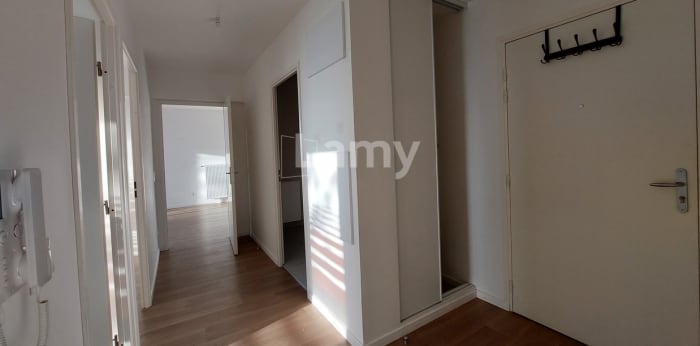 Image 8 sur 8 - Appartement  ·  Location · Carrieres Sous Poissy (78955) · 4 pièces · 72m²