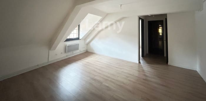 Image 3 sur 11 - Appartement  ·  Location · Ribeauville (68150) · 2 pièces · 38m²