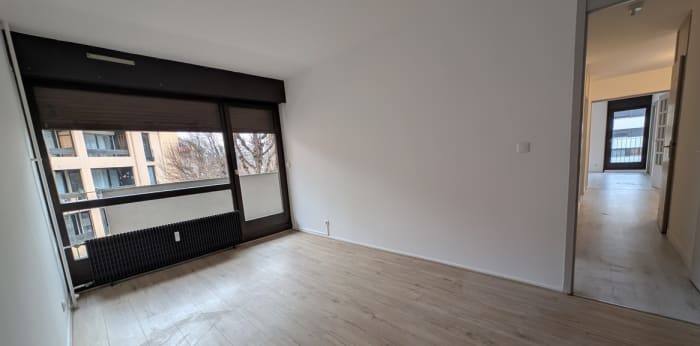 Image 8 sur 15 - Appartement  ·  Location · Thonon Les Bains (74200) · 6 pièces · 116m²