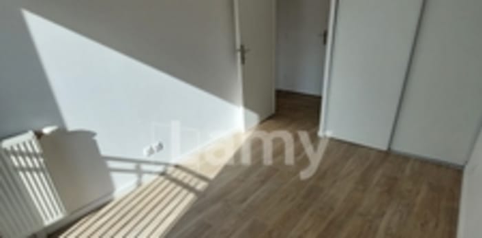 Image 9 sur 11 - Appartement  ·  Location · Vert St Denis (77240) · 3 pièces · 61m²