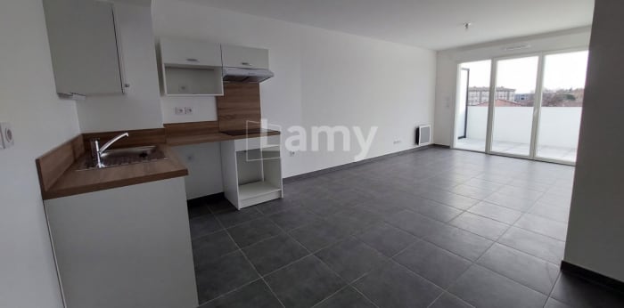 Image 1 sur 8 - Appartement  ·  Location · Avignon (84000) · 3 pièces · 60m²