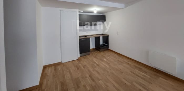 Image 3 sur 6 - Appartement  ·  Location · Reims (51100) · 2 pièces · 46m²