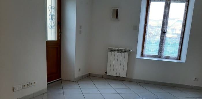 Image 3 sur 7 - Maison/villa  ·  Location · Belley (01300) · 2 pièces · 47m²