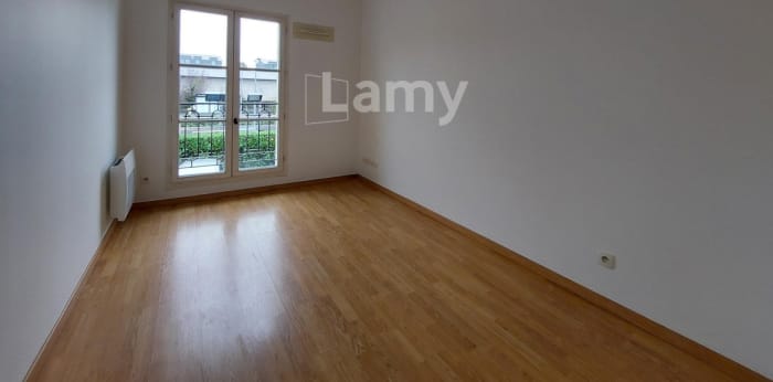 Image 5 sur 6 - Appartement  ·  Location · Chantilly (60500) · 2 pièces · 48m²