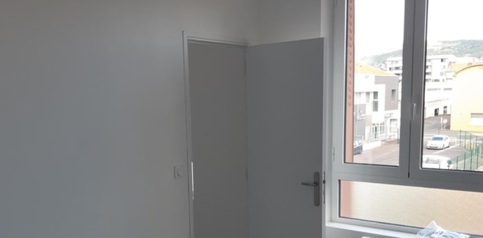Image 3 sur 5 - Appartement  ·  Location · Clermont Ferrand (63100) · 2 pièces · 30m²