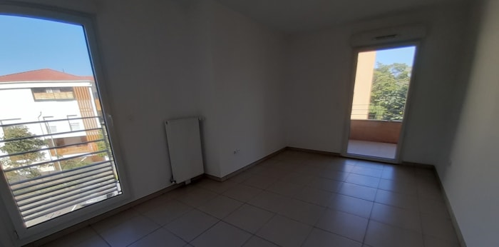 Image 4 sur 9 - Appartement  ·  Location · La Penne Sur Huveaune (13821) · 3 pièces · 64m²