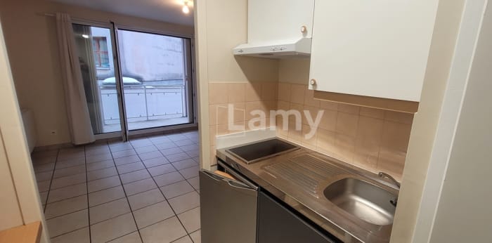 Image 8 sur 11 - Appartement  ·  Location · Chambery (73000) · 2 pièces · 44m²