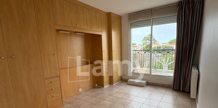 Image 12 sur 15 - Appartement  ·  Location · Vaux Sur Mer (17640) · 4 pièces · 83m²