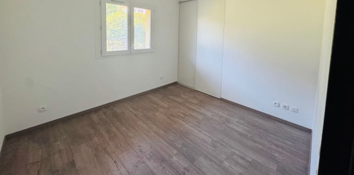 Image 12 sur 15 - Appartement  ·  Location · Evian Les Bains (74500) · 4 pièces · 115m²