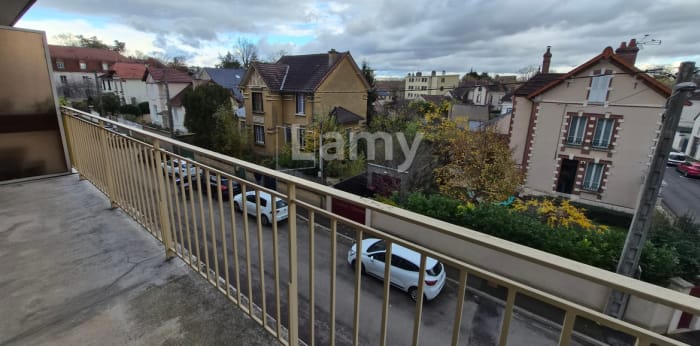 Image 13 sur 17 - Appartement  ·  Location · Auxerre (89000) · 4 pièces · 82m²