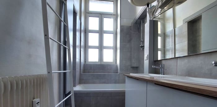 Image 9 sur 10 - Appartement  ·  Location · Limoges (87000) · 5 pièces · 119m²