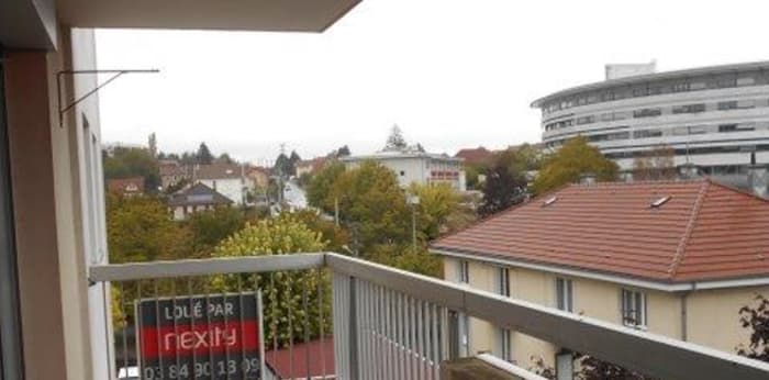 Image 3 sur 5 - Appartement  ·  Location · Montbeliard (25200) · 5 pièces · 100m²