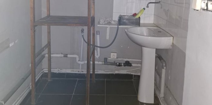Image 8 sur 10 - Boutique  ·  Location · Marseille (13005) · 1 pièce · 80m²