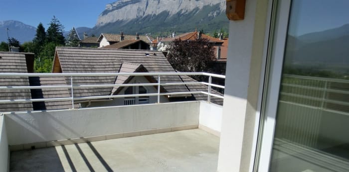 Image 4 sur 12 - Appartement  ·  Location · St Nazaire Les Eymes (38330) · 4 pièces · 96m²