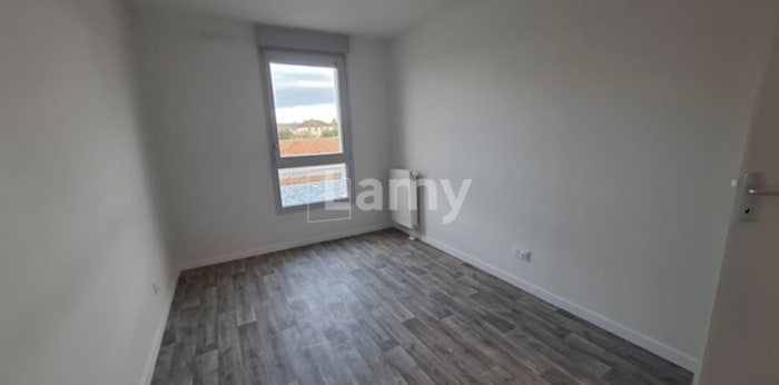 Image 6 sur 8 - Appartement  ·  Location · Colombelles (14460) · 4 pièces · 82m²