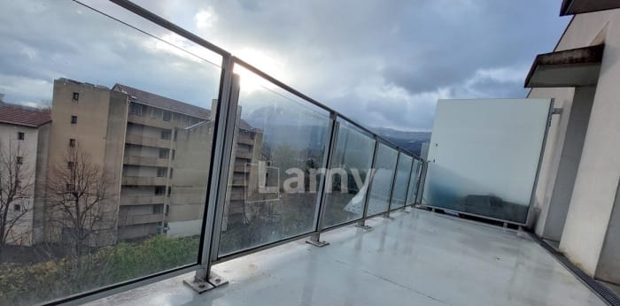 Image 3 sur 9 - Appartement  ·  Location · Grenoble (38000) · 3 pièces · 67m²
