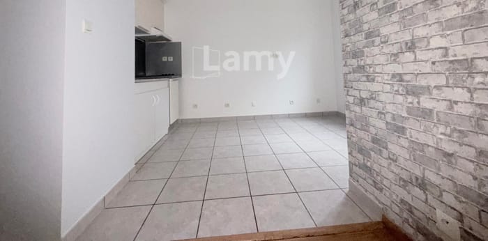 Image 8 sur 11 - Appartement  ·  Location · St Etienne (42000) · 2 pièces · 44m²