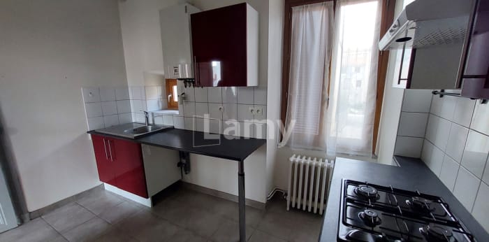 Image 5 sur 14 - Appartement  ·  Location · Issoire (63500) · 3 pièces · 87m²