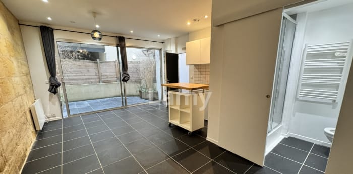 Image 1 sur 6 - Appartement  ·  Location · Bordeaux (33000) · 1 pièce · 24m²