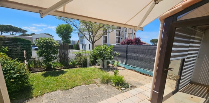 Image 2 sur 12 - Appartement  ·  Location · Vaux Sur Mer (17640) · 3 pièces · 44m²