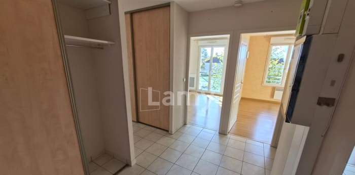 Image 5 sur 15 - Appartement  ·  Location · St Georges Sur Baulche (89000) · 3 pièces · 81m²