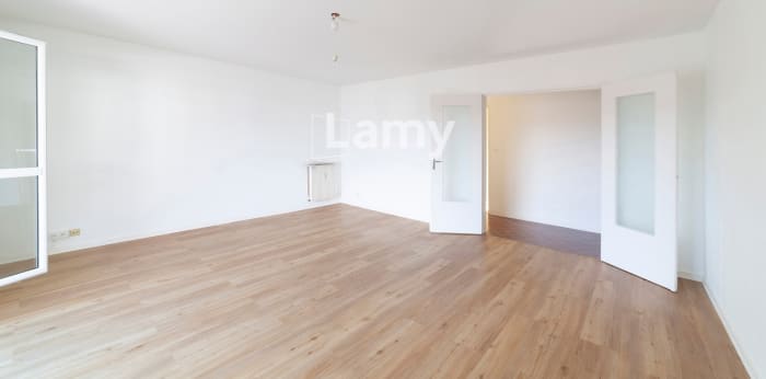 Image 1 sur 8 - Appartement  ·  Location · Besancon (25000) · 3 pièces · 72m²