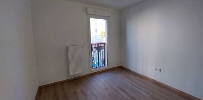 Image 5 sur 9 - Appartement  ·  Location · Sathonay Camp (69580) · 3 pièces · 64m²