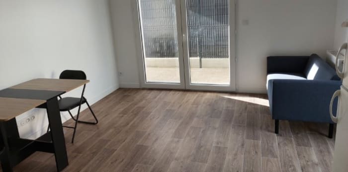 Image 2 sur 5 - Appartement  ·  Location · Poitiers (86000) · 2 pièces · 43m²