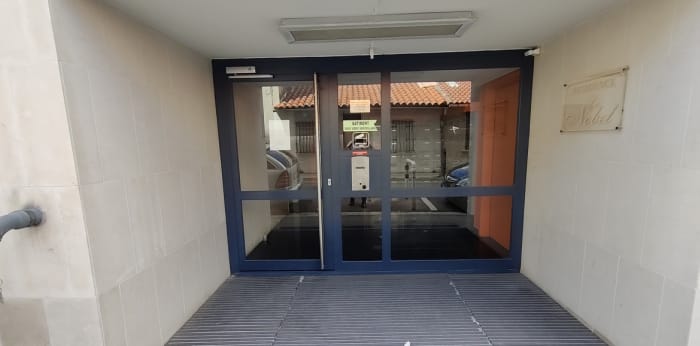 Image 7 sur 9 - Appartement  ·  Location · Marseille (13005) · 2 pièces · 39m²