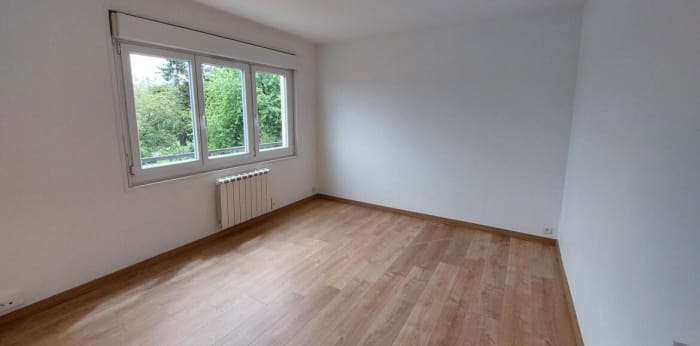 Image 2 sur 5 - Appartement  ·  Location · Reims (51100) · 1 pièce · 24m²
