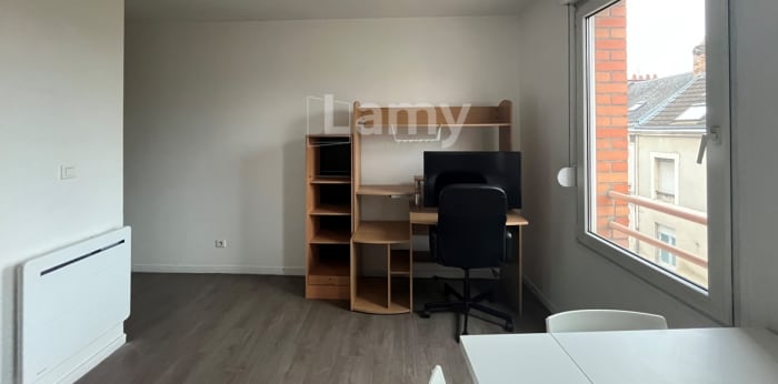 Image 3 sur 8 - Appartement  ·  Location · Reims (51100) · 1 pièce · 25m²
