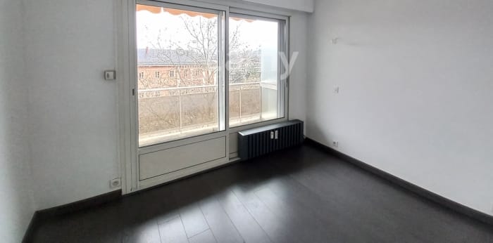 Image 5 sur 8 - Appartement  ·  Location · Chambery (73000) · 2 pièces · 44m²