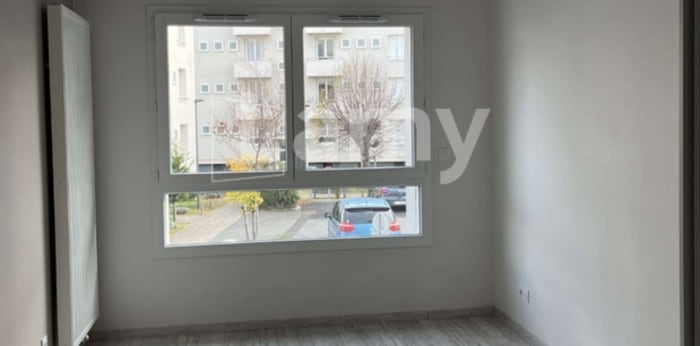 Image 2 sur 7 - Appartement  ·  Location · Clermont Ferrand (63000) · 1 pièce · 27m²