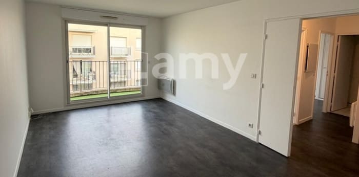 Image 3 sur 9 - Appartement  ·  Location · Bordeaux (33000) · 2 pièces · 47m²