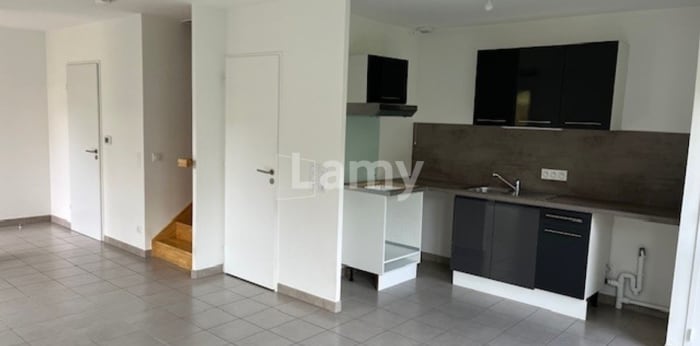 Image 2 sur 6 - Maison/villa  ·  Location · Malaunay (76770) · 4 pièces · 80m²