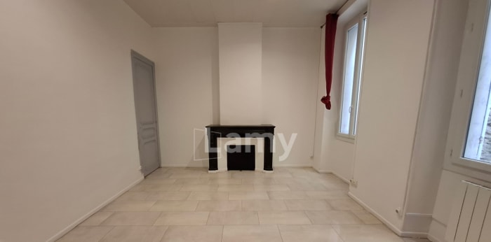 Image 7 sur 14 - Appartement  ·  Location · Marseille (13002) · 86m²