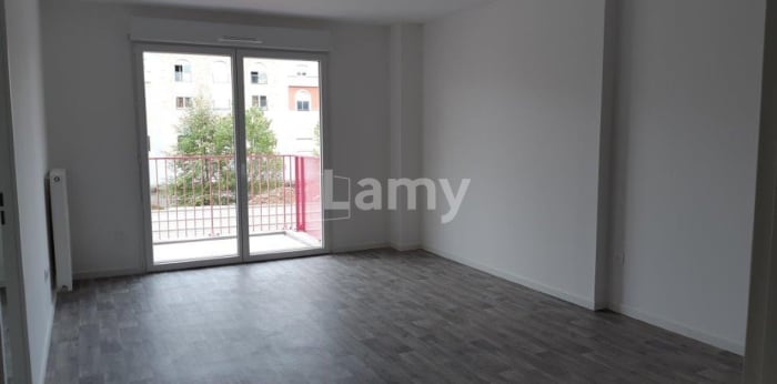 Image 2 sur 7 - Appartement  ·  Location · Corbeil Essonnes (91100) · 2 pièces · 42m²