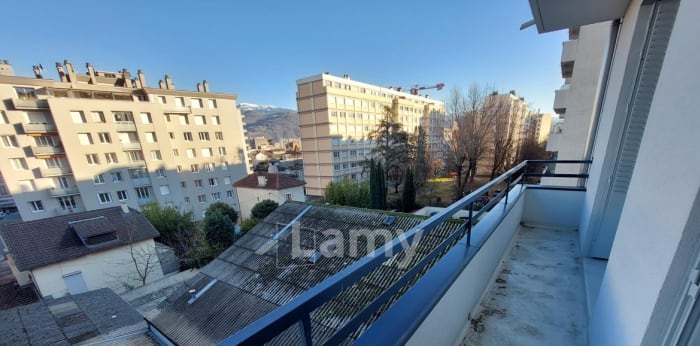 Image 5 sur 11 - Appartement  ·  Location · Grenoble (38100) · 3 pièces · 71m²