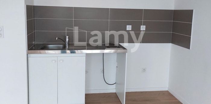 Image 2 sur 5 - Appartement  ·  Location · Orleans (45100) · 1 pièce · 34m²