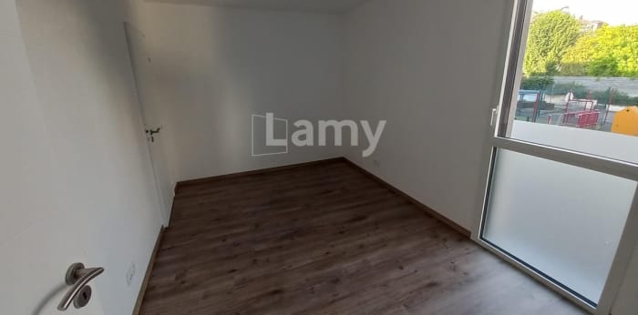 Image 5 sur 7 - Appartement  ·  Location · Clermont Ferrand (63000) · 2 pièces · 40m²