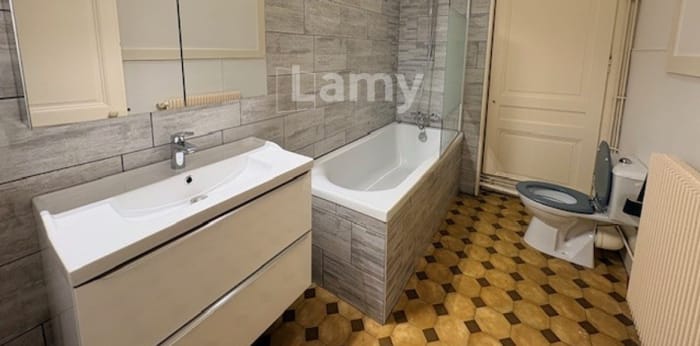 Image 9 sur 15 - Appartement  ·  Location · Besancon (25000) · 4 pièces · 113m²