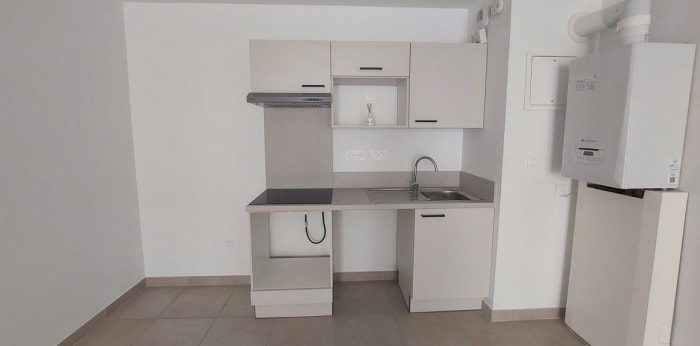 Image 9 sur 15 - Appartement  ·  Location · Nimes (30900) · 3 pièces · 66m²