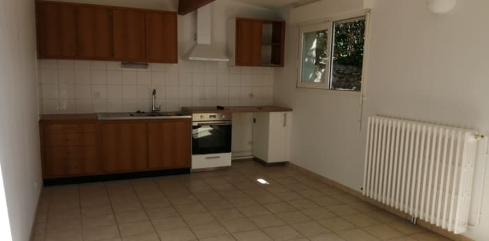Image 4 sur 9 - Maison/villa  ·  Location · Tours (37000) · 5 pièces · 97m²