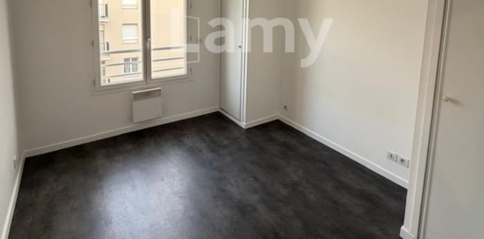 Image 7 sur 9 - Appartement  ·  Location · Bordeaux (33000) · 2 pièces · 47m²