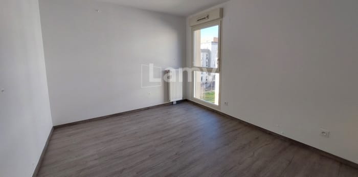 Image 5 sur 8 - Appartement  ·  Location · Amiens (80000) · 3 pièces · 70m²