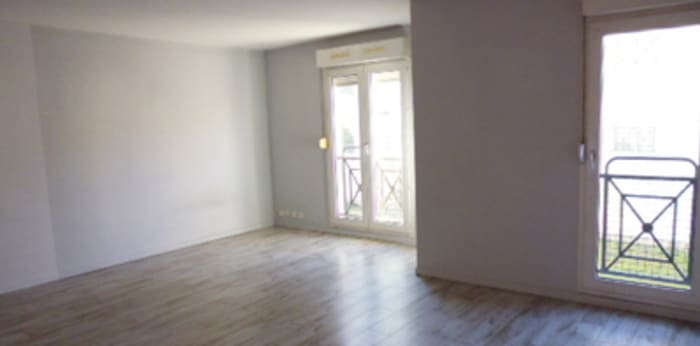 Image 3 sur 5 - Appartement  ·  Location · Melun (77000) · 1 pièce · 36m²